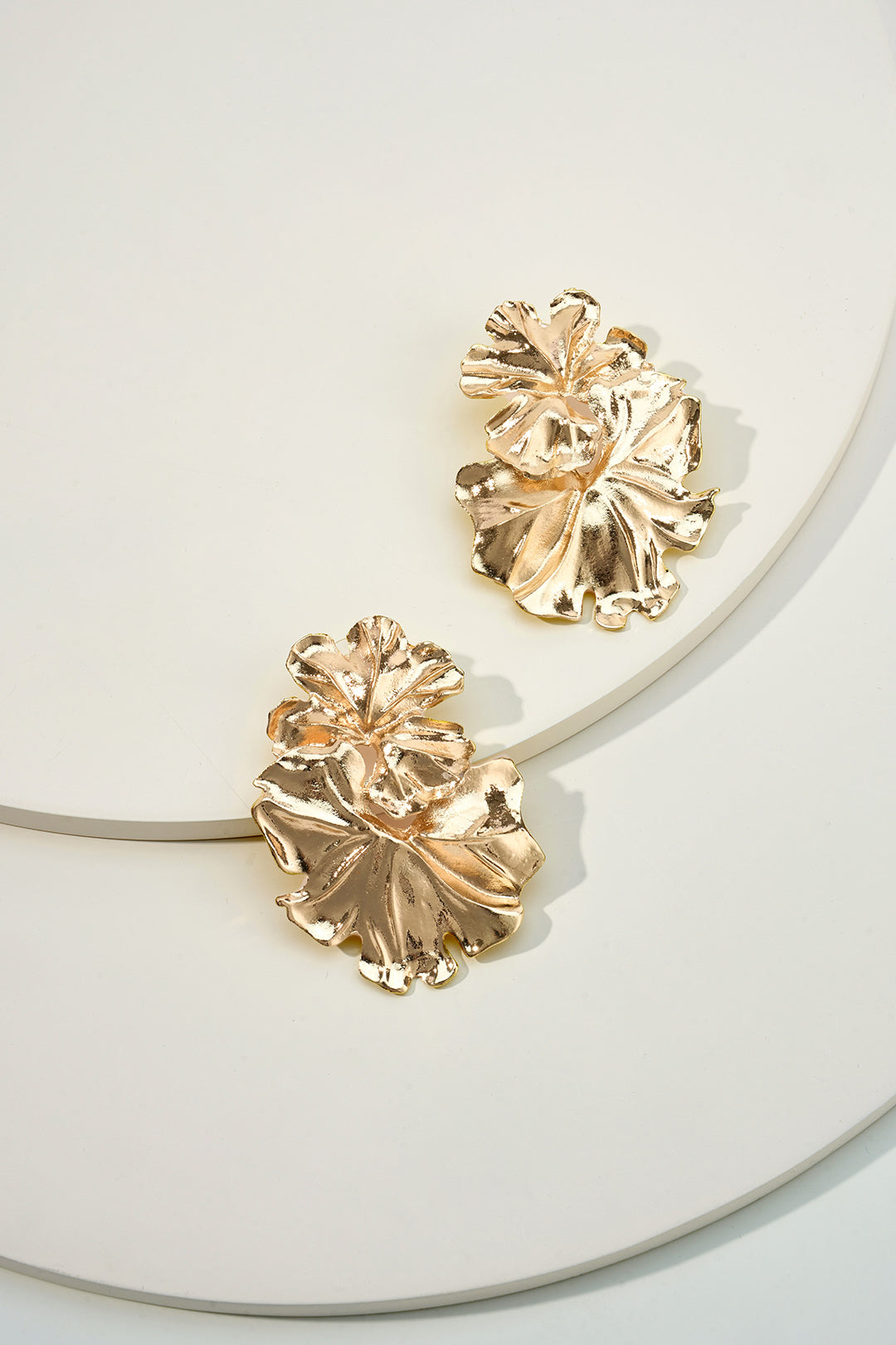 Alloy Wrinkled Irregular Leaf Earrings