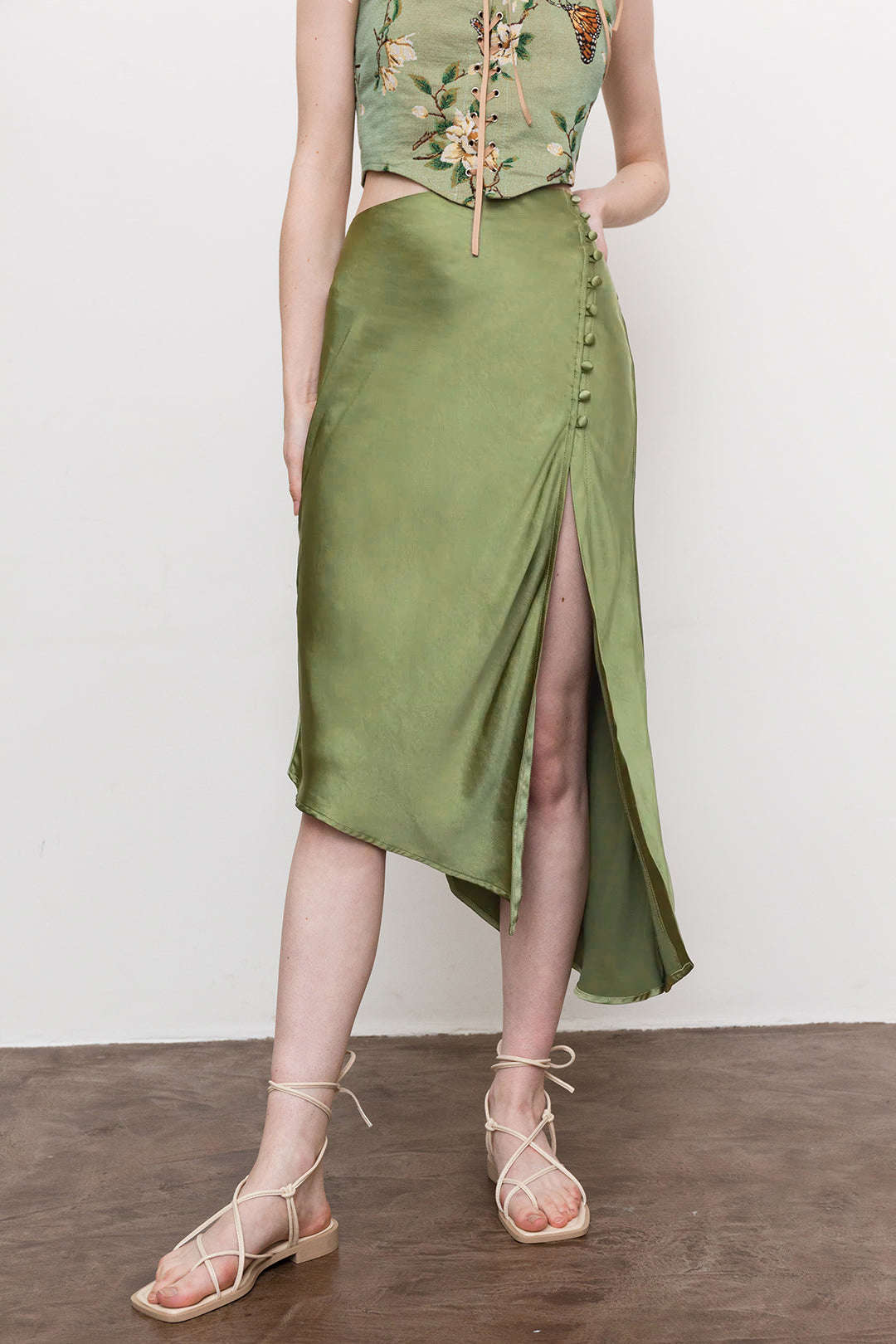 Asymmetric Hem Split Button Decor Skirt