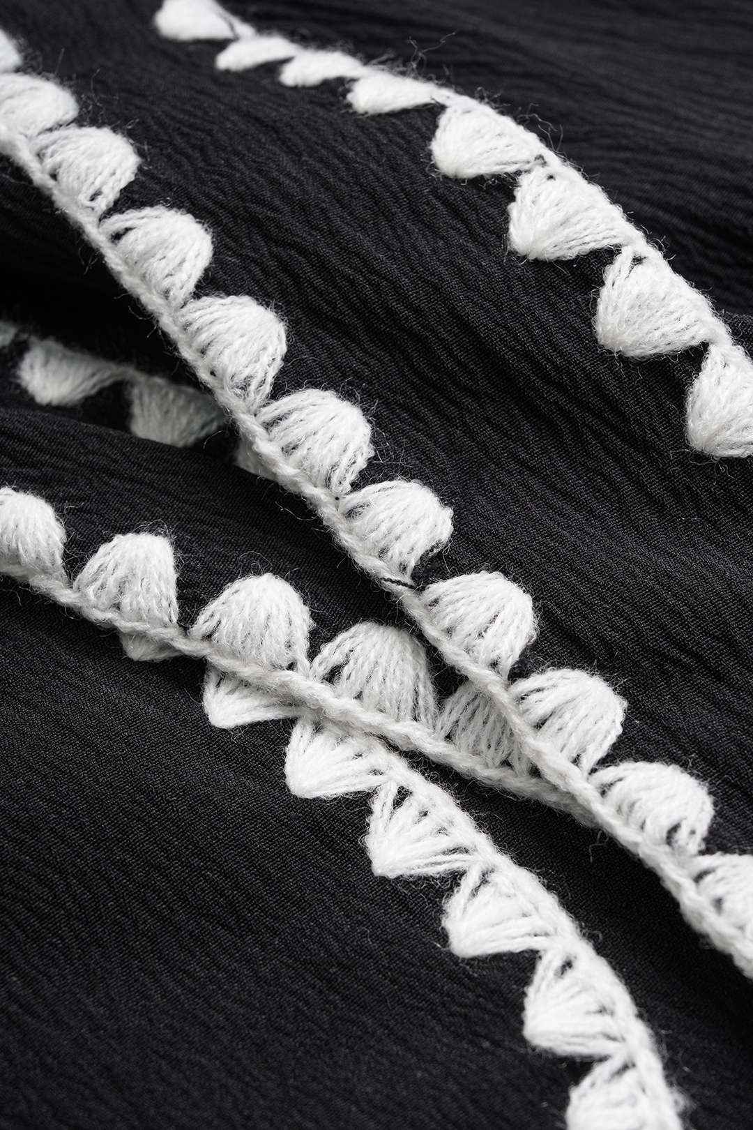 Contrast Binding Pocket Straight Leg Pants