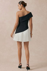 Contrast Off Shoulder Metallic Asymmetrical Pleated Sleeveless Mini Dress