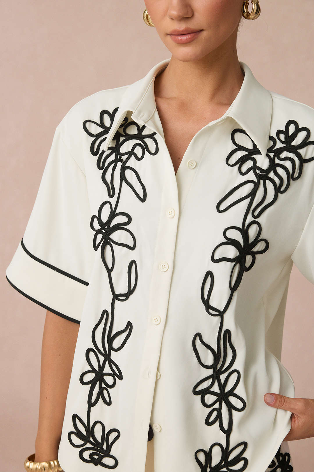 Contrast Flower Applique Short Sleeve Shirt And Belted Shorts Set