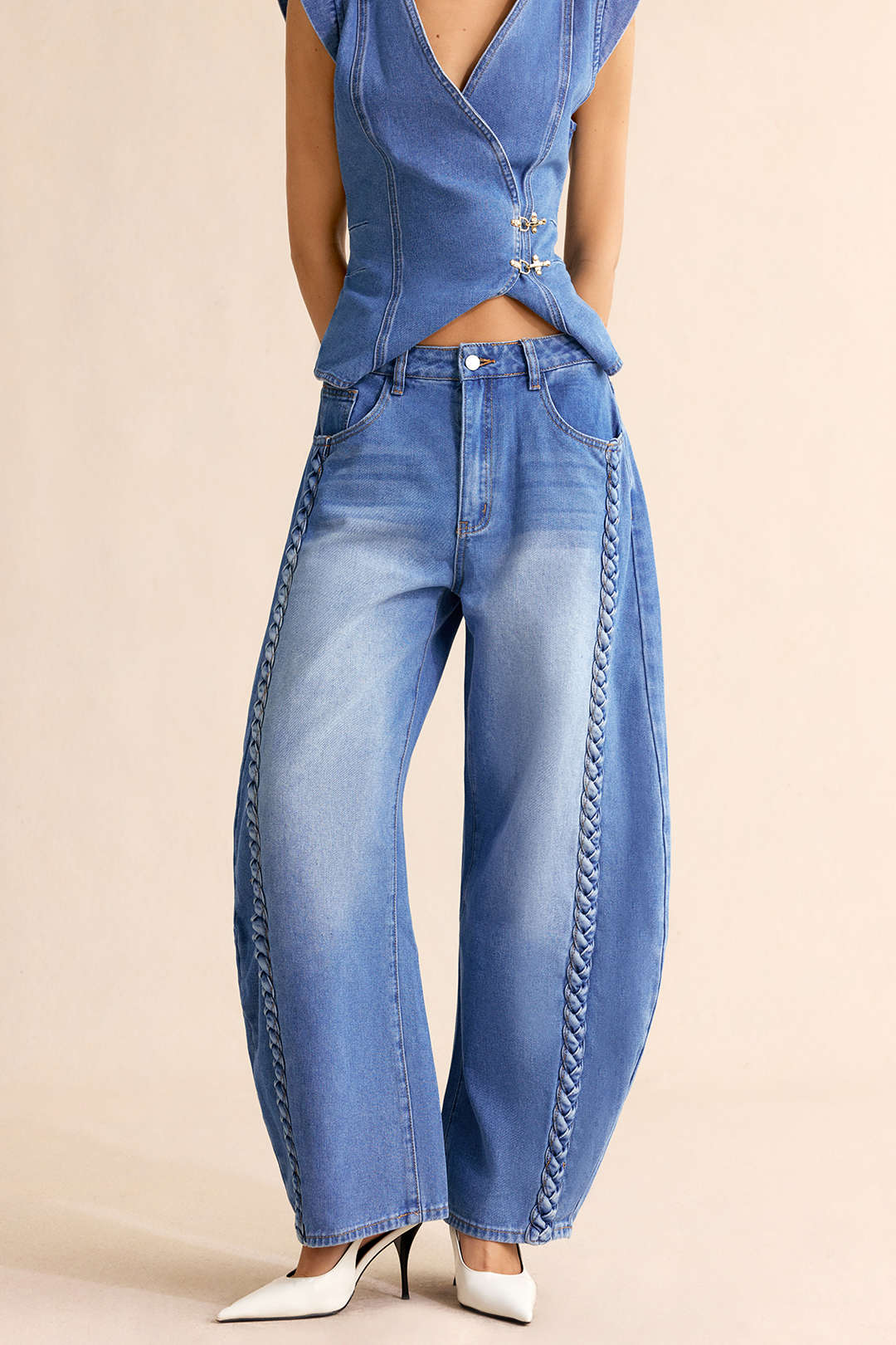 Denim Braided Pocket Zipper Barrel Jeans