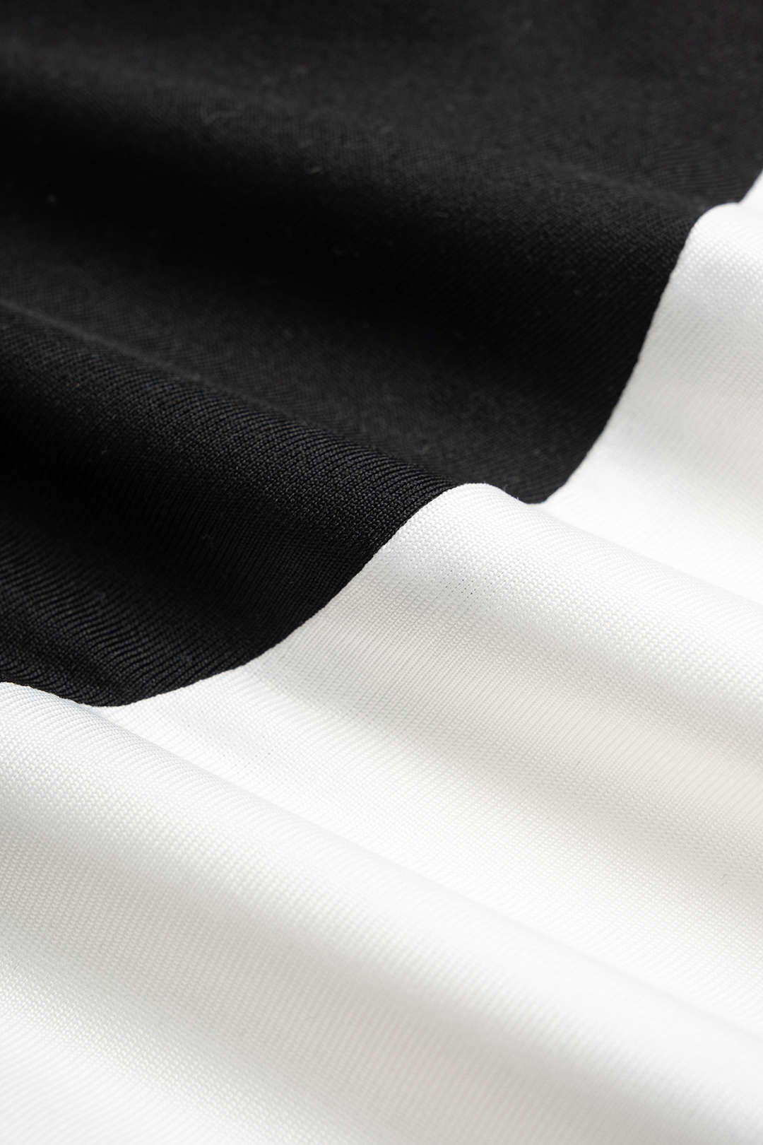 Contrast Sleeveless Bodysuit