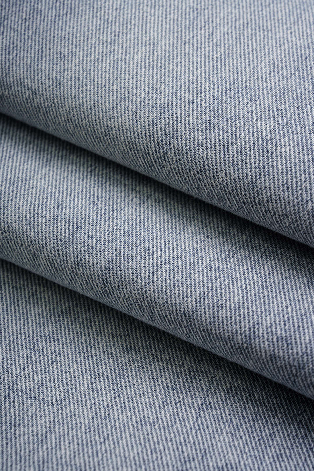 Denim Pocket Buckle Horseshoe Jeans