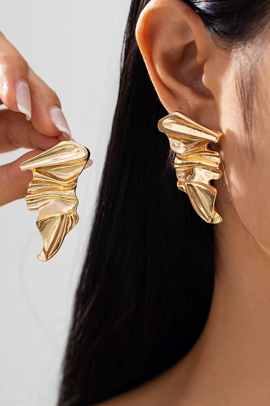 Alloy Irregular Pleated Earrings