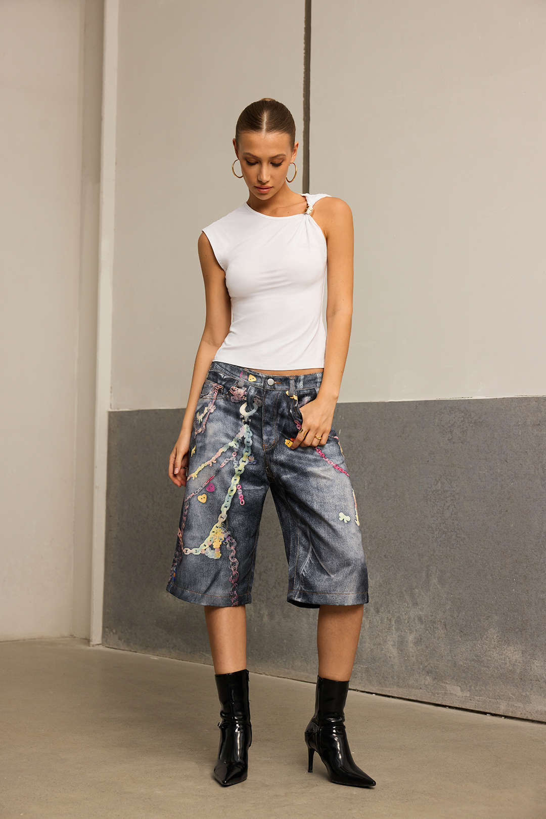 Chain Print  Wide Leg Shorts