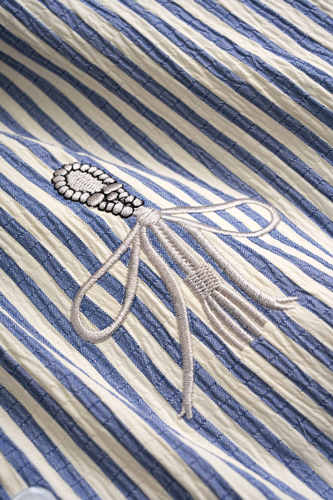 Contrast Stripes Print Embroidery Long-Sleeve Shirt