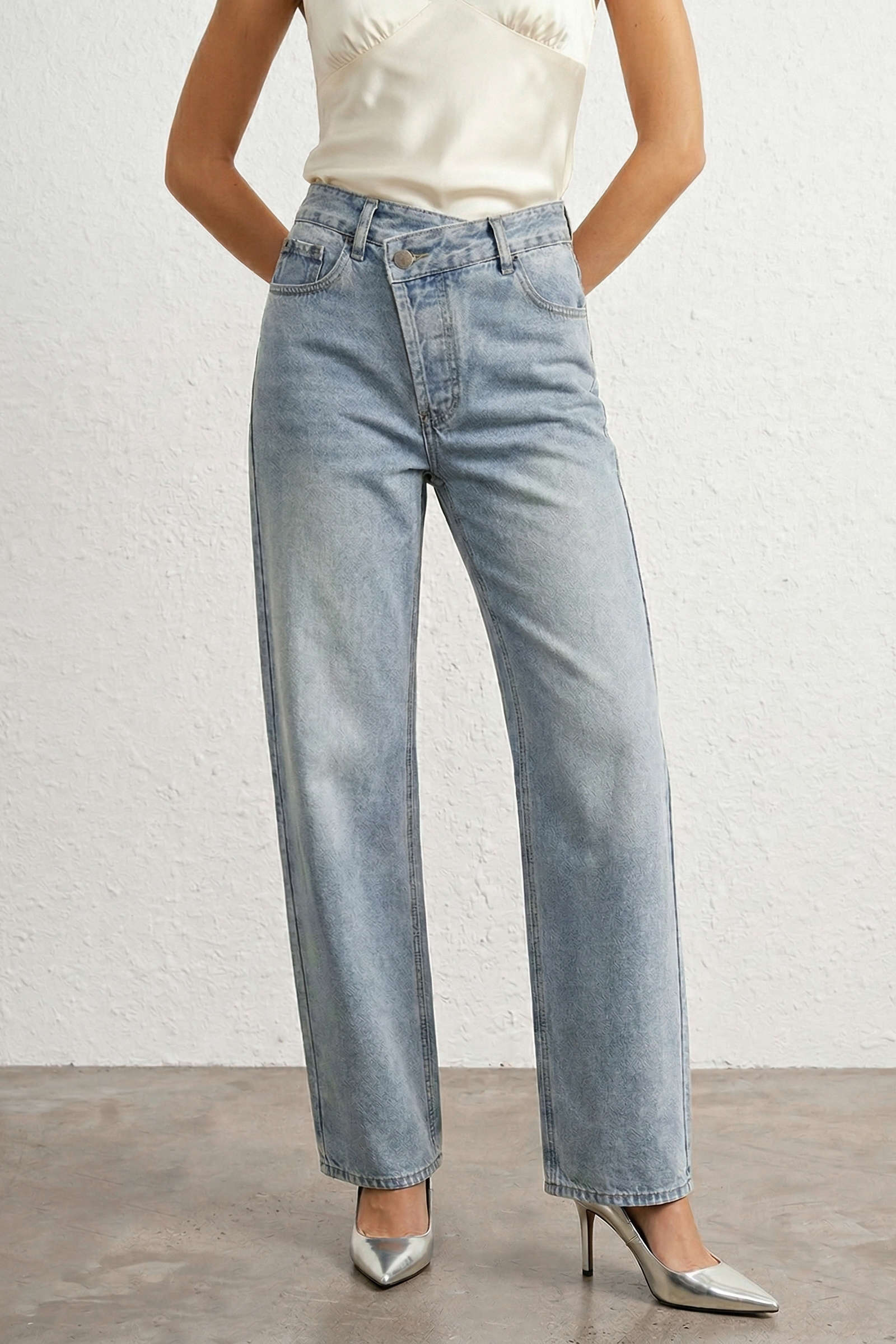 Asymmetric Waist Straight Leg Jeans