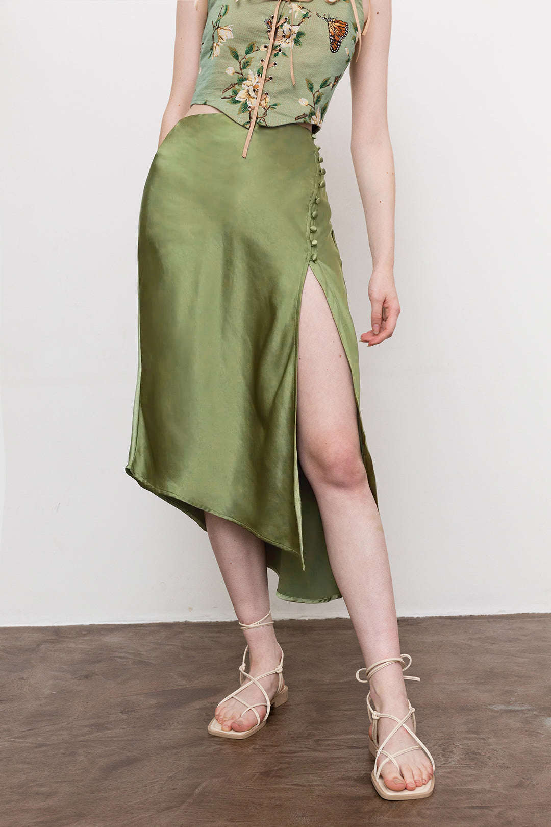 Asymmetric Hem Split Button Decor Skirt