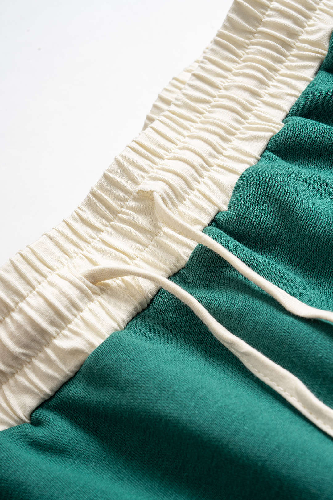 Contrast Binding Long-Sleeve Top And Drawstring Skirt Set