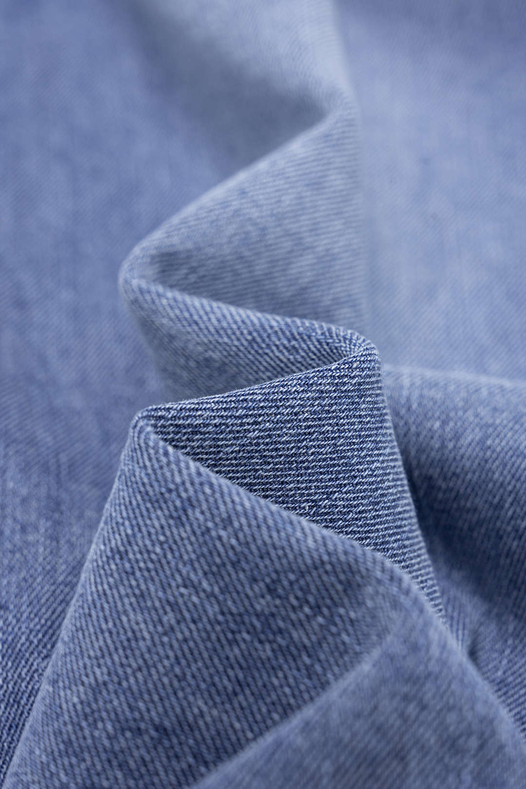 Denim Pocket Barrel Jeans