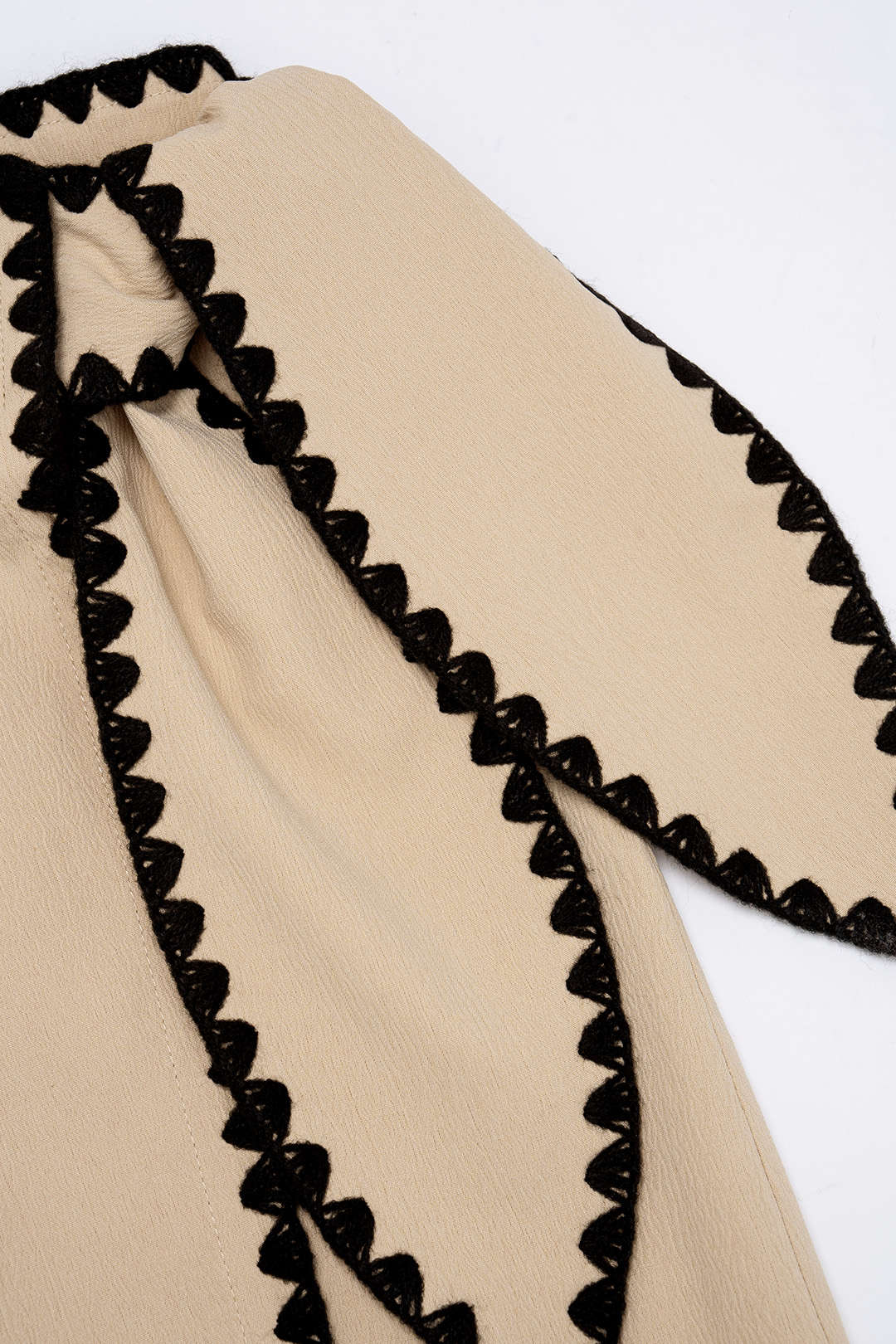 Contrast Binding Asymmetrical Knotted Skirt